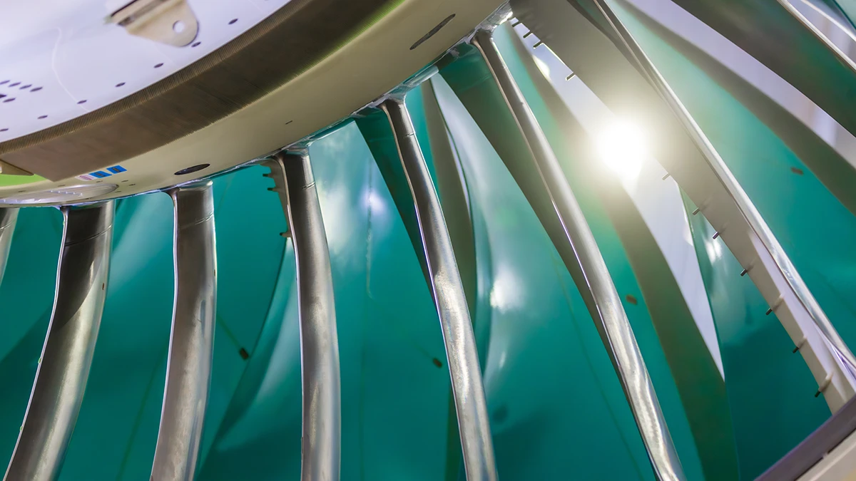 Álabes del ventilador de carbono y titanio y carcasa de material compuesto del nuevo demostrador UltraFan de Rolls-Royce. Foto: Rolls-Royce